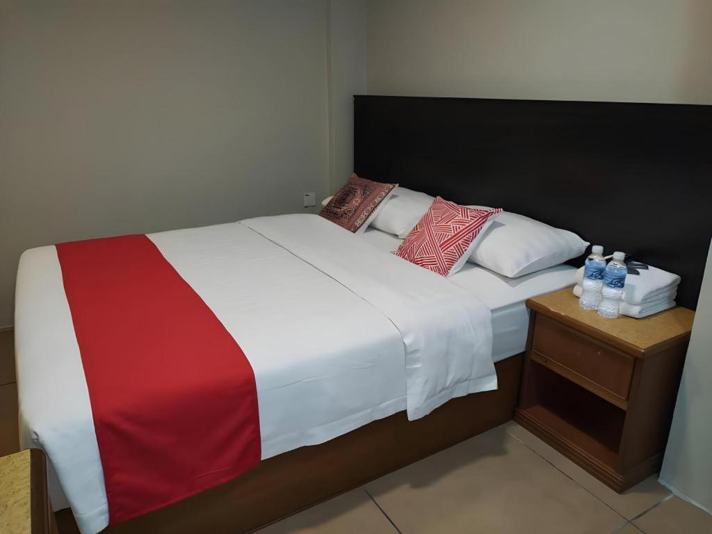 סיבו River Park Hotel מראה חיצוני תמונה