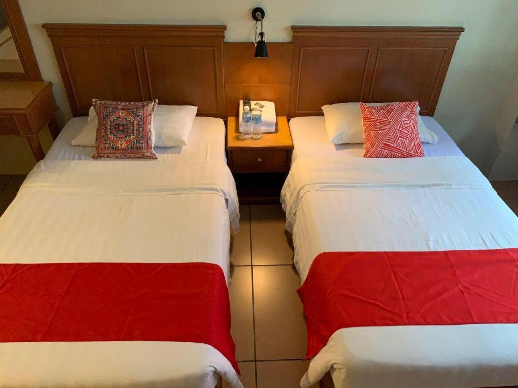 סיבו River Park Hotel מראה חיצוני תמונה